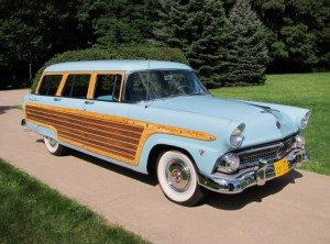California Woodie: 1955 Ford Country Squire