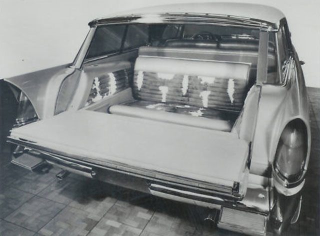 1956 Chrysler Plainsman factory photo
