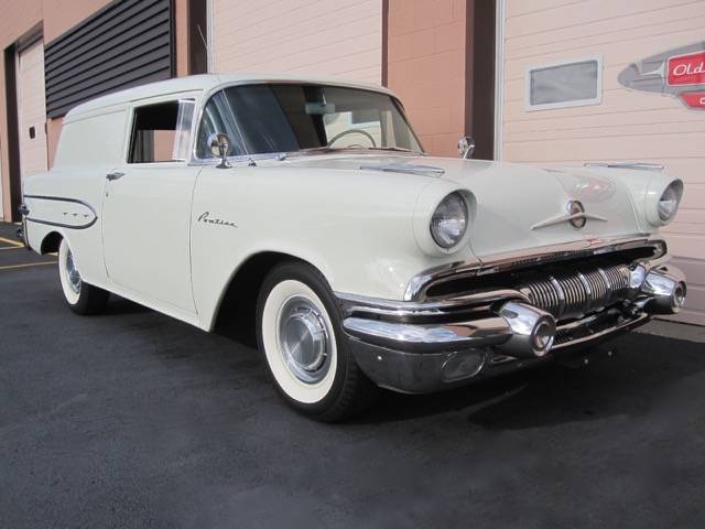 1957 Pontiac Sedan Delivery 2