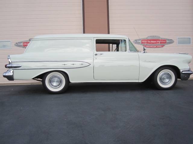 1957 Pontiac Sedan Delivery 3