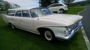 Sleeper Six: 1960 Plymouth Suburban