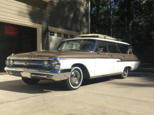 Sweet Surfer: 1962 Mercury Monterey